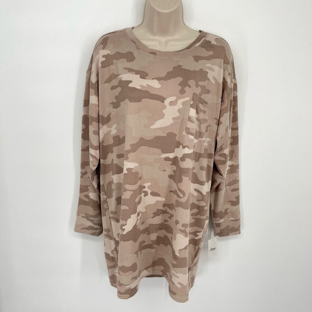 Jenni NWT Women's Long Sleeve Round Neck Sleep Shirt Size M Toffee Candy Camo